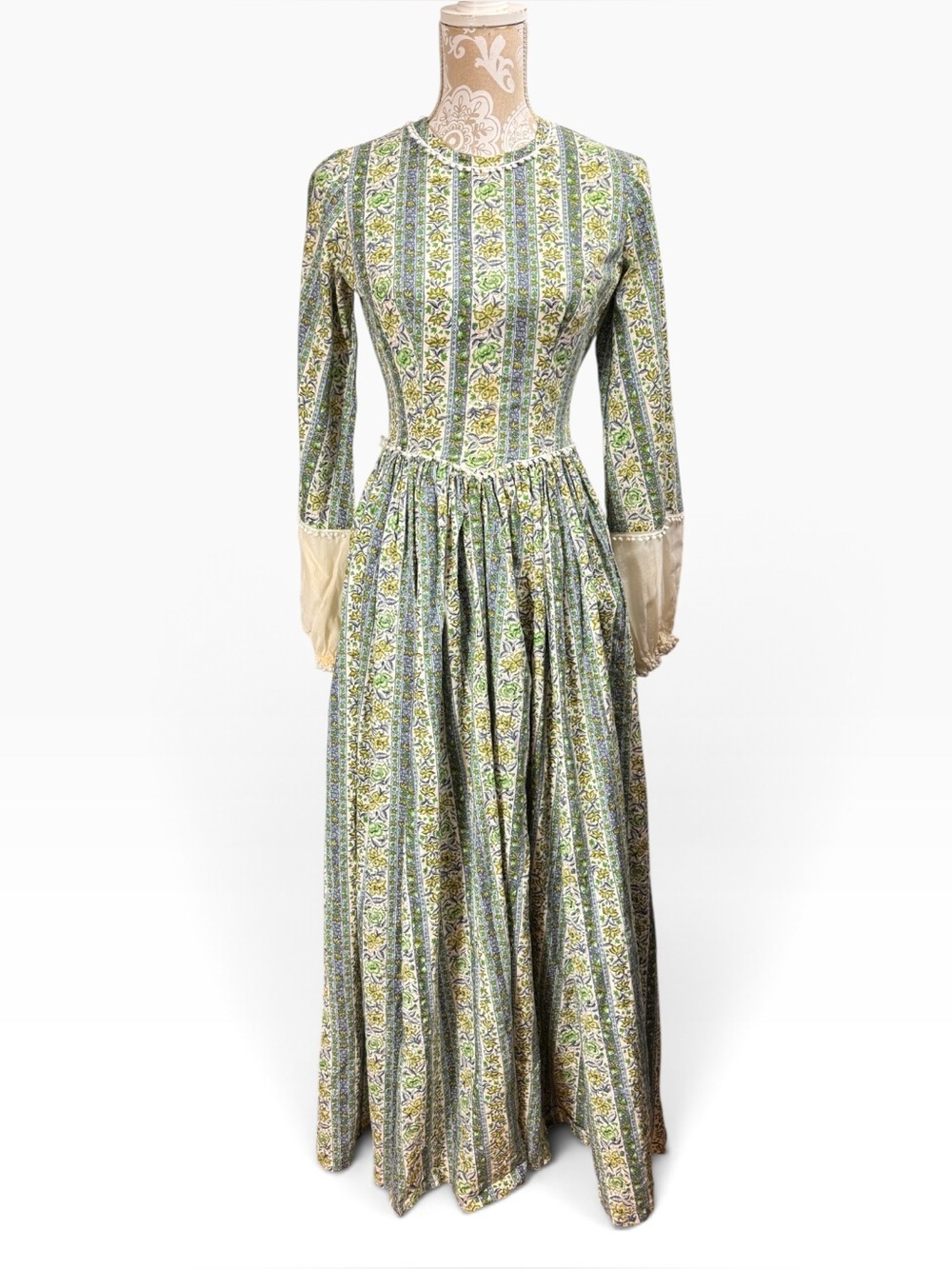 Vintage 70’s Handmade Prairie Maxi Dress Boho Prairie Calico Cottage Core XS/S